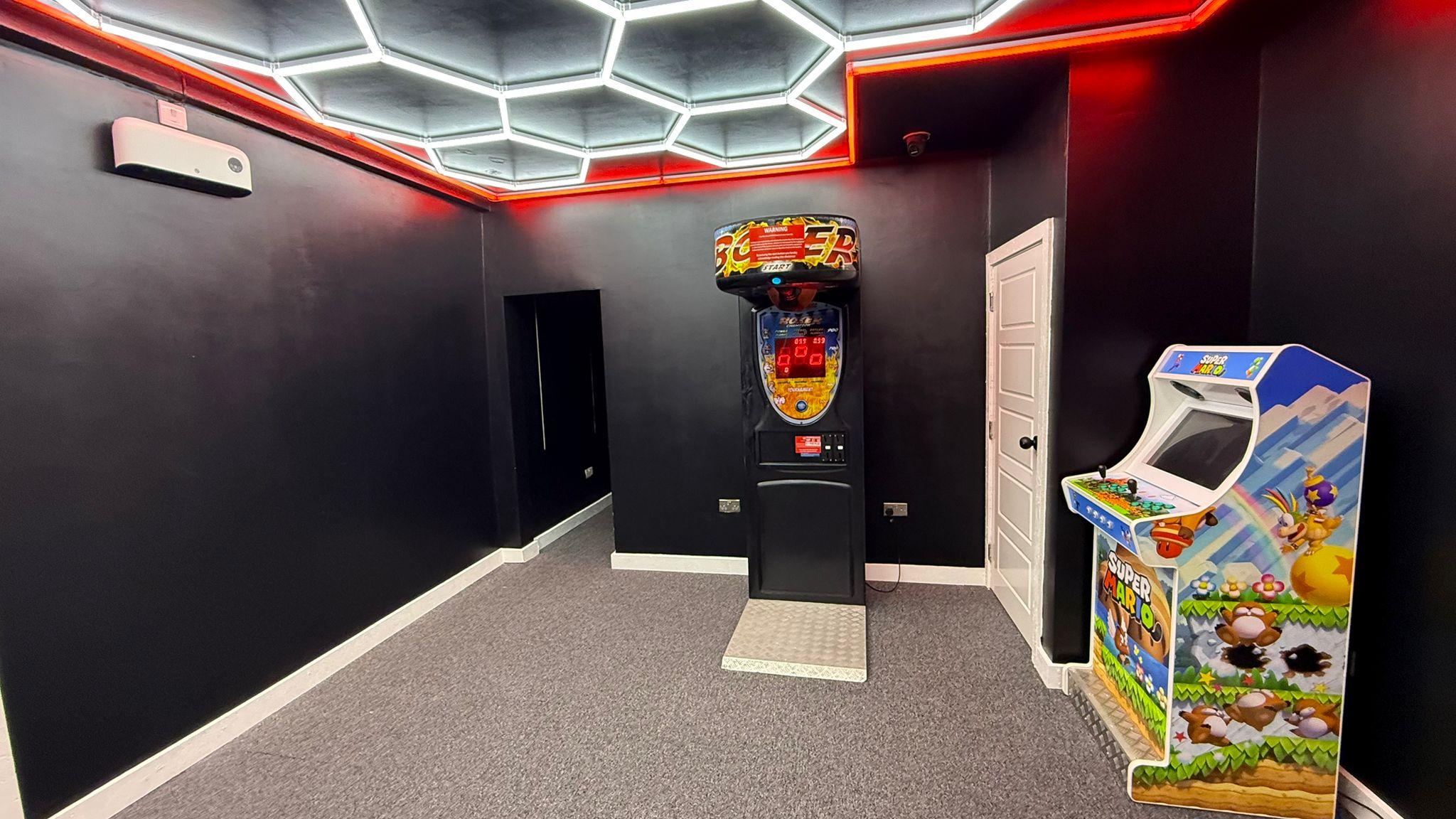 H-CUE lobby and arcade area